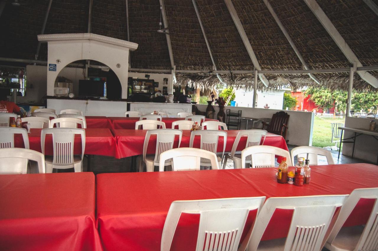 Hotel Y Restaurante El Texano 塔马索波 外观 照片